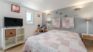 1 chambre, fer et planche à repasser, Wi-Fi, draps fournis