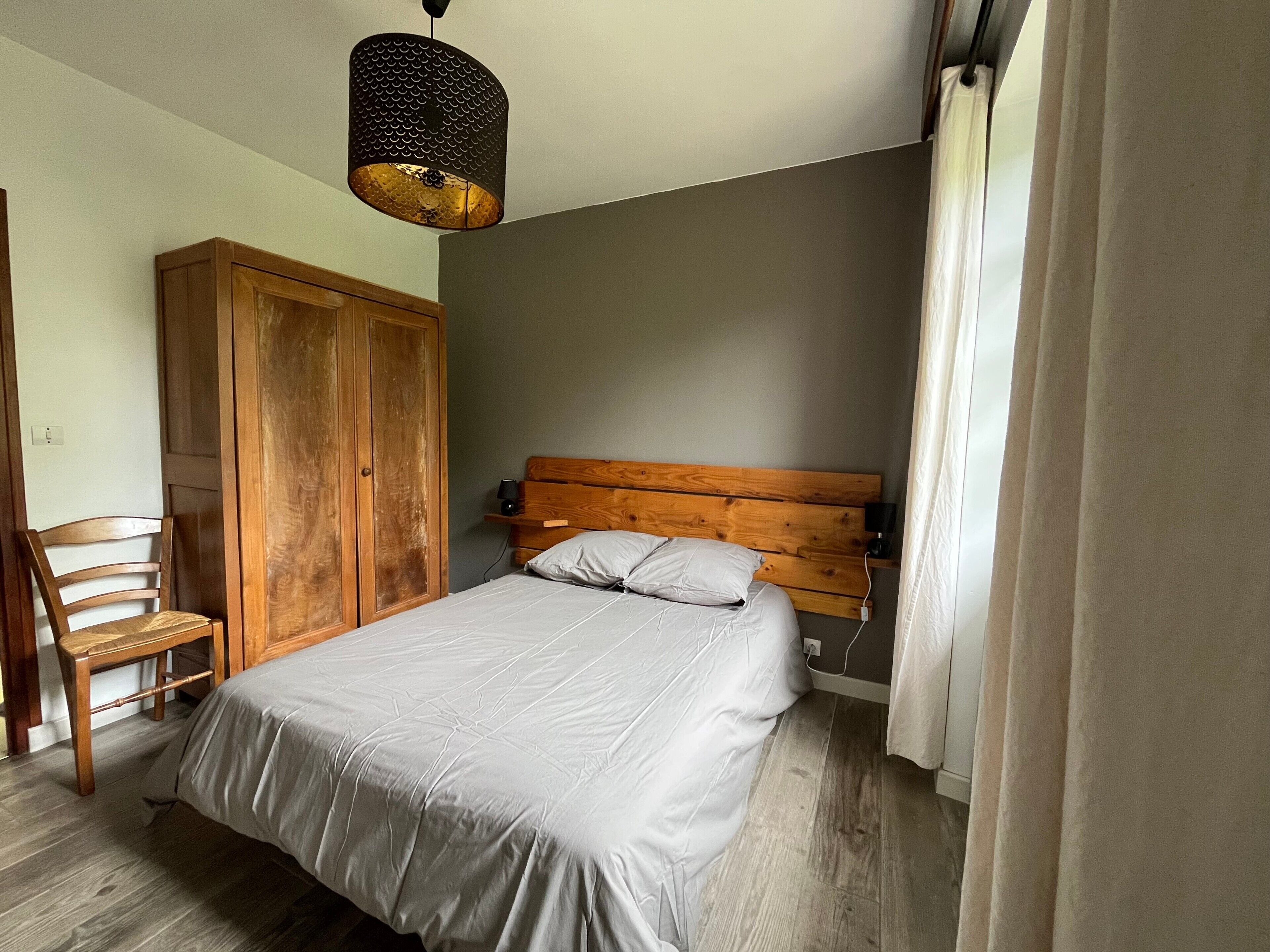 3 bedrooms, iron/ironing board