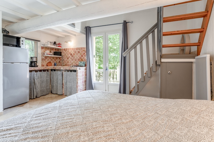 Appartement « Twin Marine Room » Avec Piscine Partagée, Jardin Partagé Et Wi-fi - Bédoin
