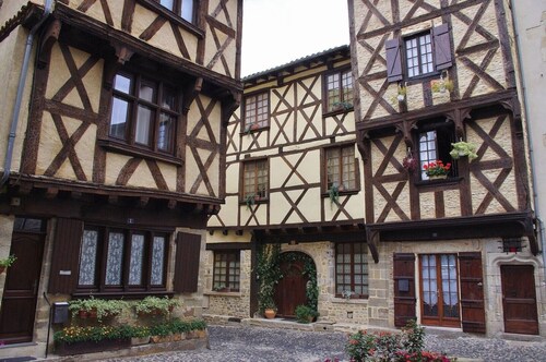 Chambre d’hôtes « Chambre de Charme Vénitienne 24 m² » avec vue montagne, Wi-Fi, climatisation