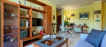 Deluxe Single or Double Room with Private Bathroom
