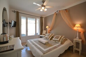 1 bedroom, WiFi, bed sheets, wheelchair access