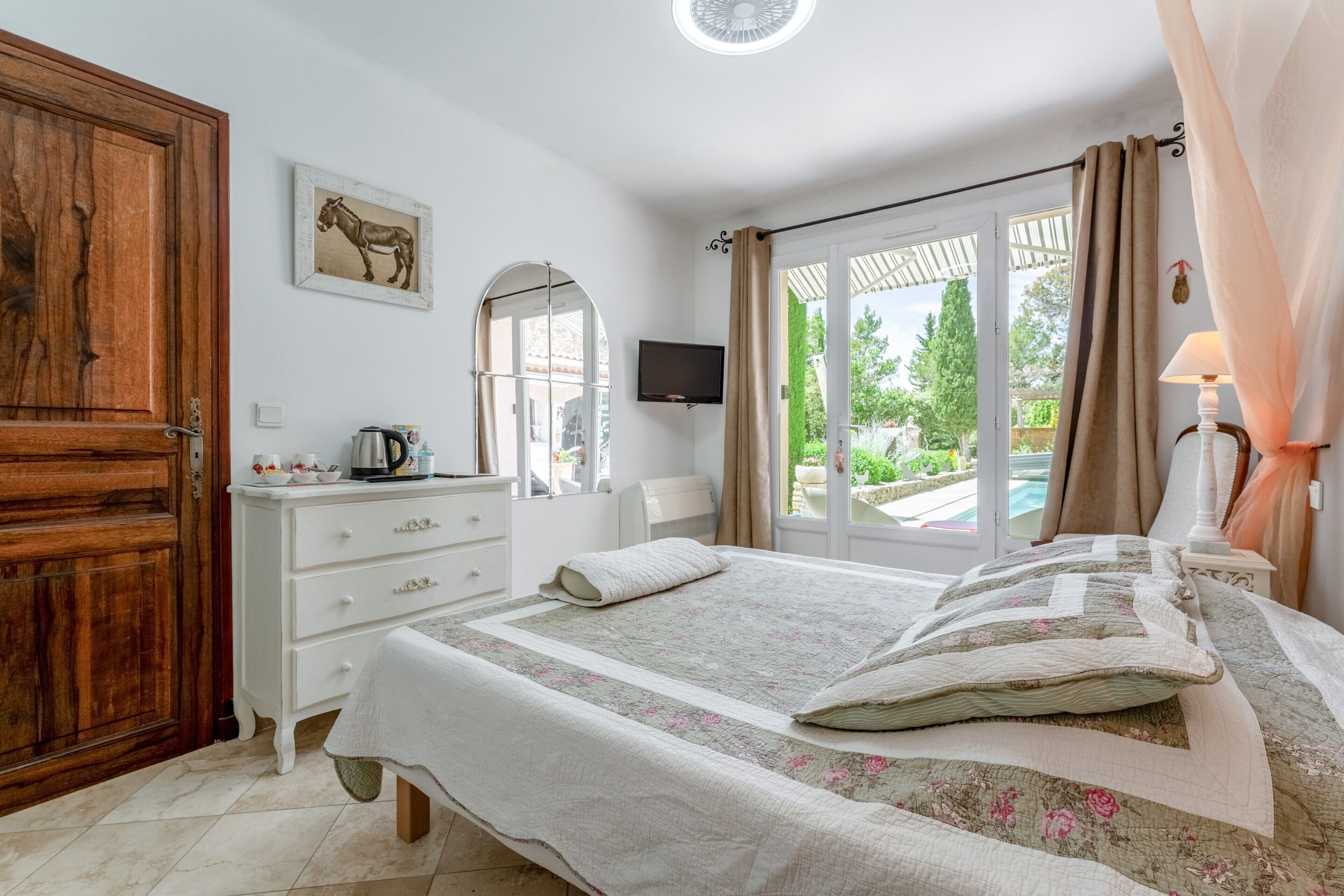 1 bedroom, WiFi, bed sheets, wheelchair access