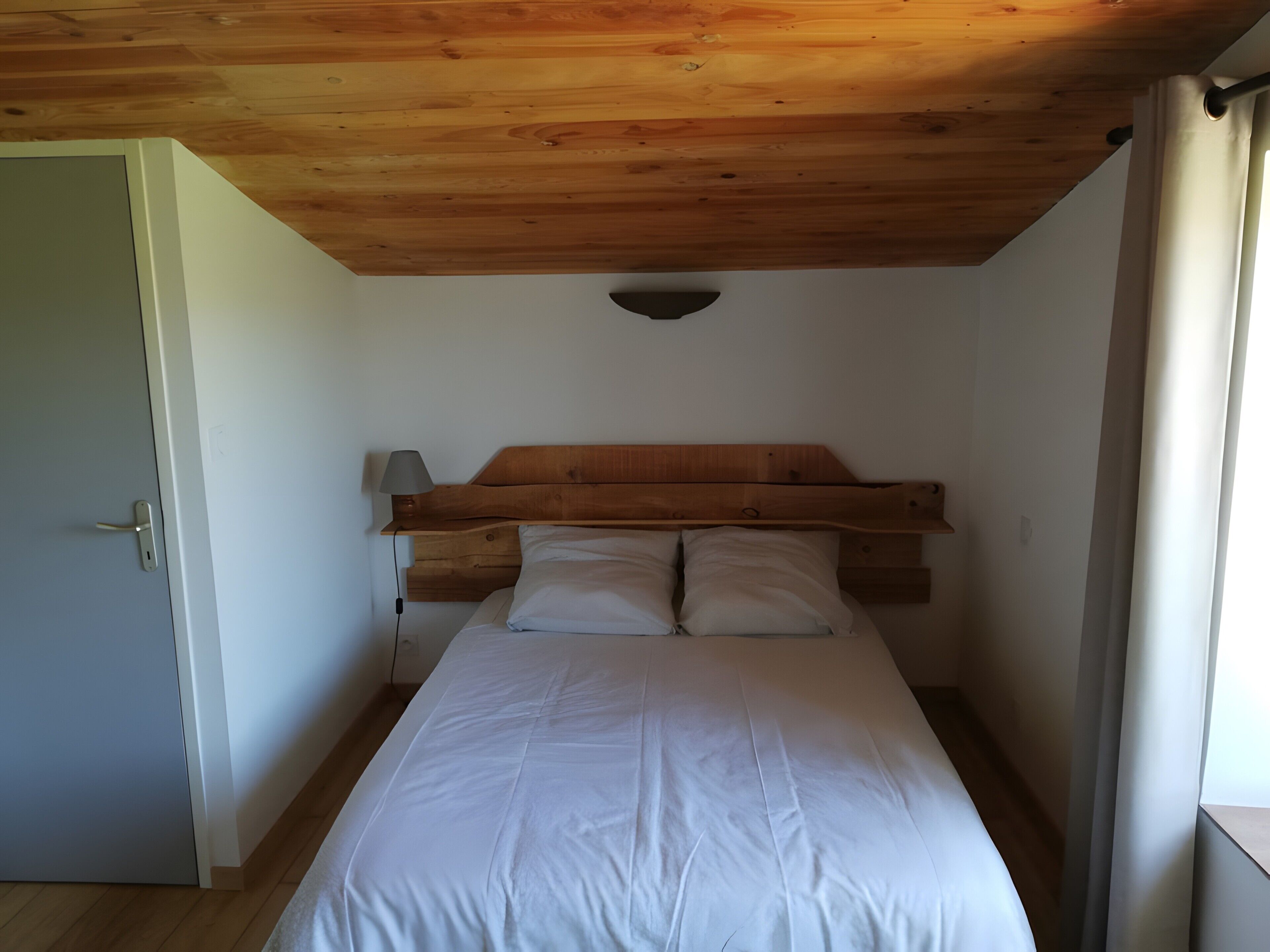 3 bedrooms, iron/ironing board, WiFi