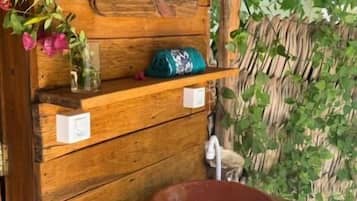 Economy Cabin, Balcony, Garden View | Property grounds