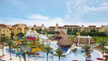 10 outdoor pools, free cabanas, pool umbrellas