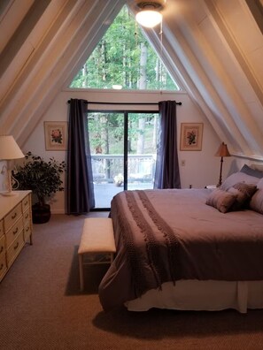 4 bedrooms, iron/ironing board, free WiFi, bed sheets - Cardinals Nest Smith Mountain Lake (Huddleston)