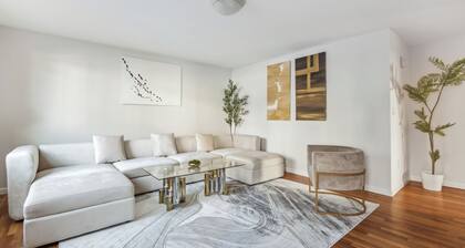 Spacious Luxury Retreat Sleeps 16 âą Prime Area âą Free Parking âą Near NYC