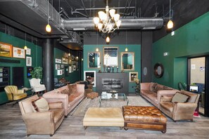 Interior - Modern 2BR Chicago Retreat Near McCormick Place with Skyline View & Gym (Chicago)