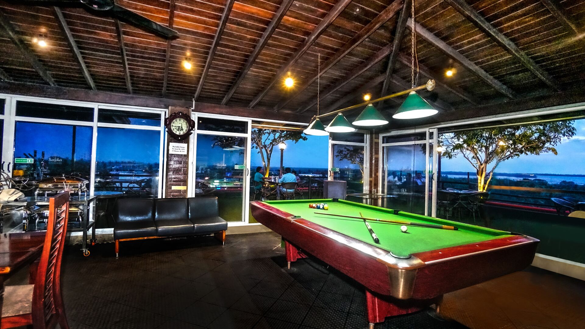 غرفة الألعاب