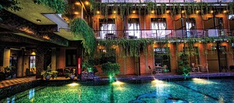 Arama Transit Hotel