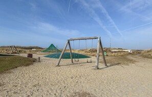 Children’s area - Amazing home in Oksbøl with sauna (Oksbøl)
