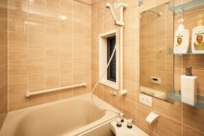 Traditional House, 3 Bedrooms | Bathroom - Traditional House West Ikebukuro (Tokyo)