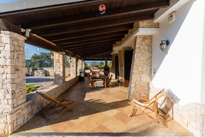 Outdoor dining - Villa Macche by Vivimy (Parabita)