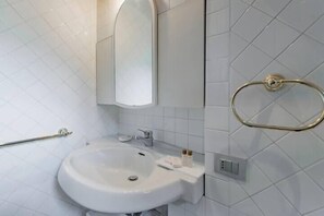 Hair dryer - Trastevere Petite Escape (Roma)