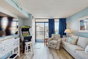 TV, DVD player - Oceanview condo with pool, hot tub, private balcony & direct beach access (North Myrtle Beach)