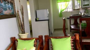 Condo, 2 Bedrooms, Hot Tub | Ruang tamu