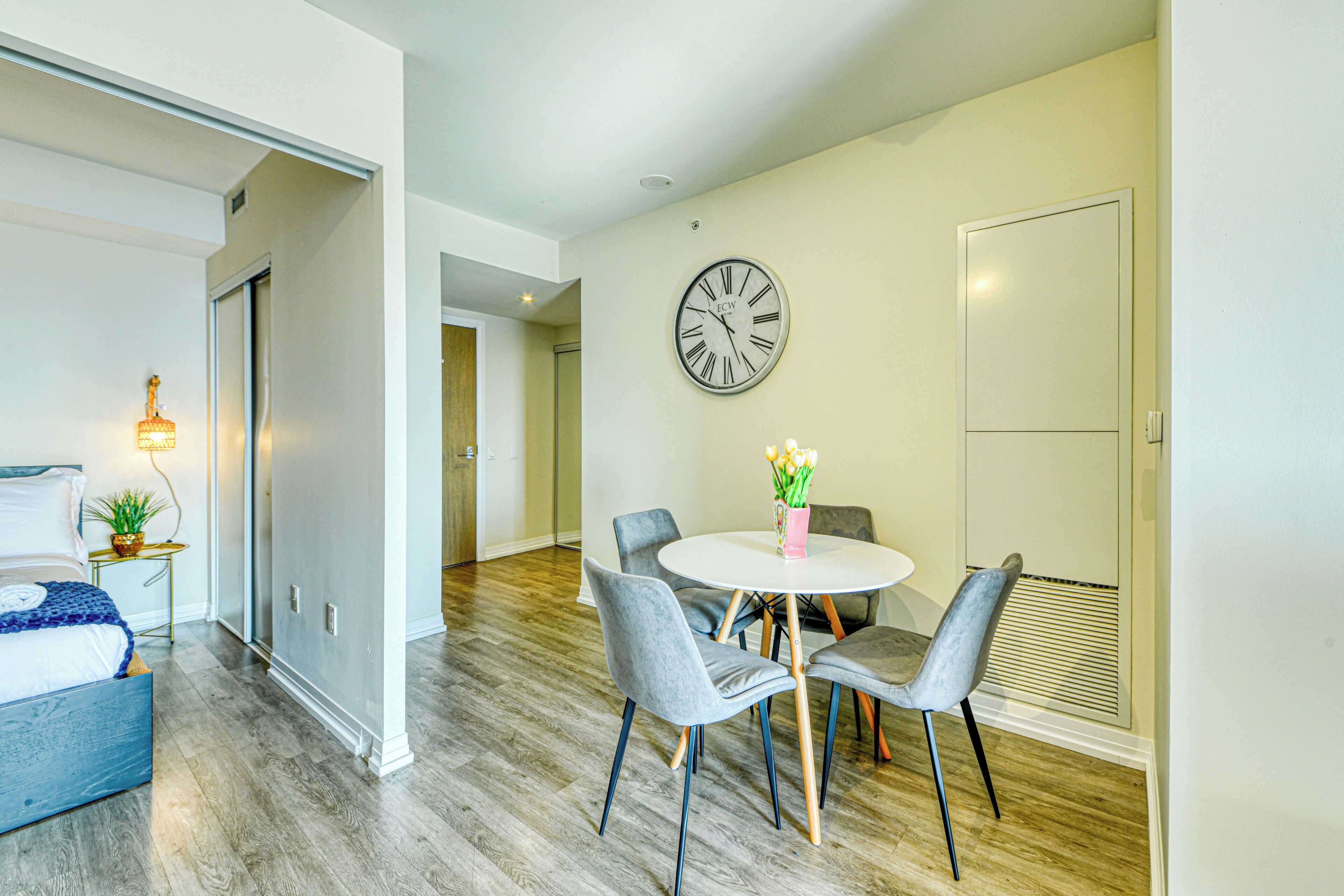 Elite Suite, 2 Bedrooms, Non Smoking, City View | Private kitchen | Fridge, microwave, oven, stovetop