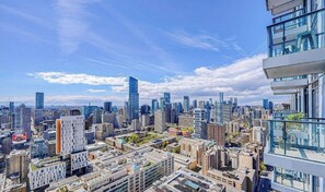 Exterior - Fillmore Downtown Suites (Toronto)