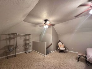 Interior - PREMIER EXECUTIVE LIVING | 4BR LUXURY APARTMENT (Evans)