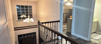 Premier Executive Living | 4br Luxury Apartment