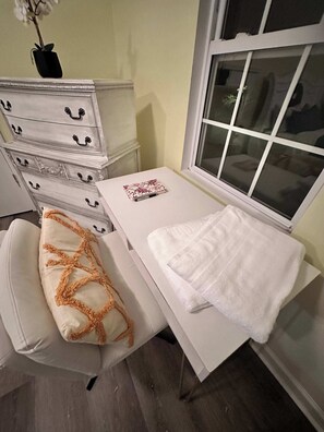 Interior - PREMIER EXECUTIVE LIVING | 4BR LUXURY APARTMENT (Evans)