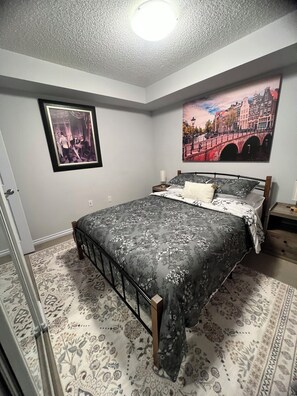 1 habitación, escritorio, tabla de planchar con plancha y wifi gratis 