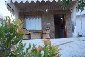 Exterior detail - Narayani Bagh Resort And Restaurant (Ajabgarh)