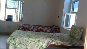 Wifi gratis y ropa de cama