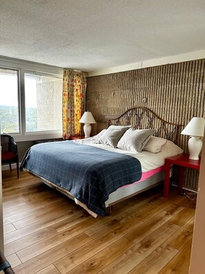 2 bedrooms, Internet - 21 Ocean Drive unit 902- Water Views in the North Shores Community. (Rehoboth Beach)