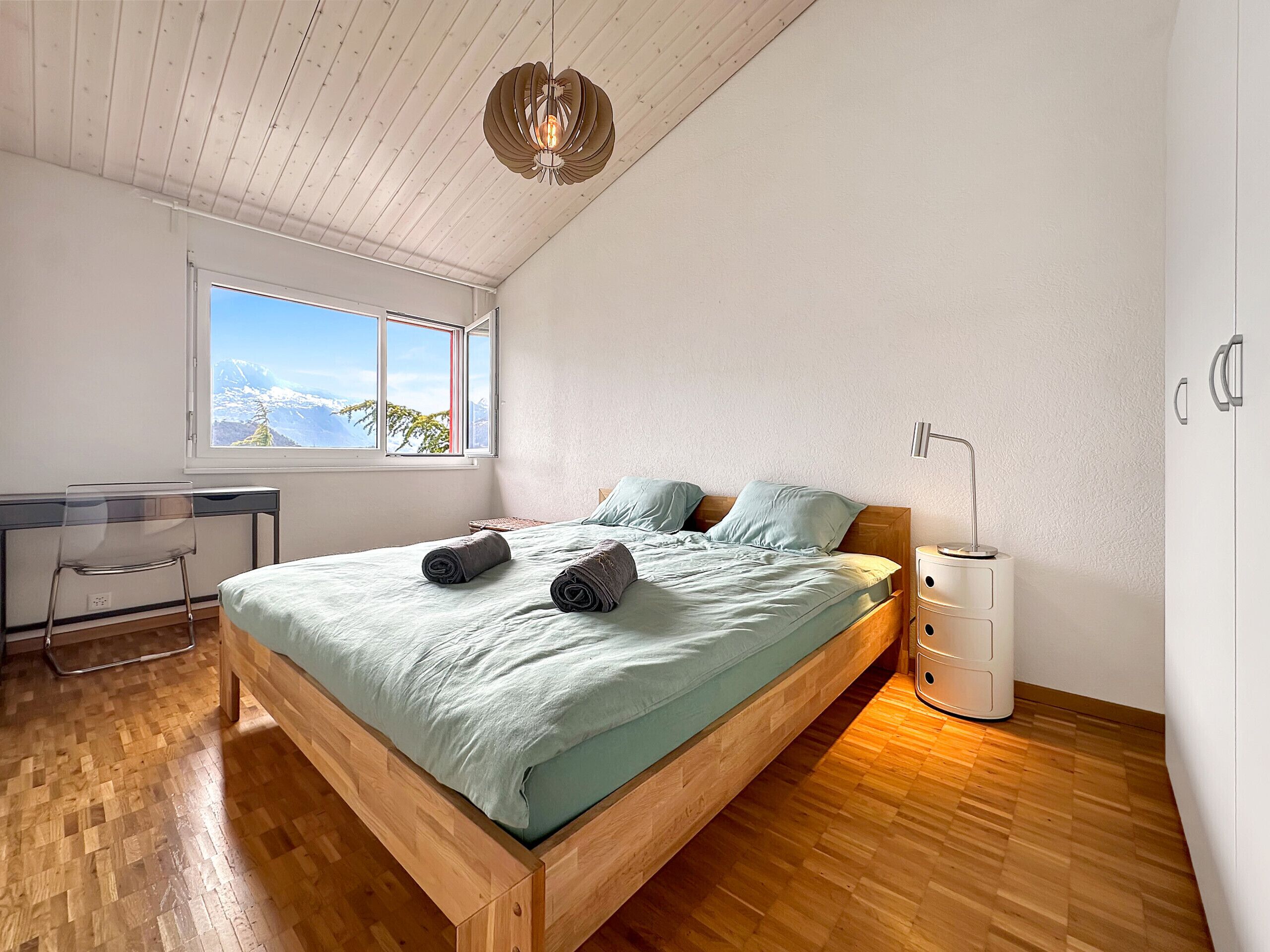 3 chambres, fer et planche à repasser, Wi-Fi gratuit, draps fournis