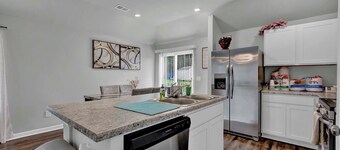 Lovely 3-bedroom new house with AC in delightful Munford, long driveway