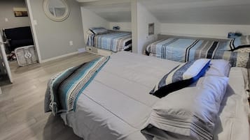 2 bedrooms, travel crib, free WiFi, bed sheets