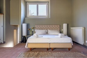 2 Schlafzimmer, Reisekinderbett, kostenloses WLAN