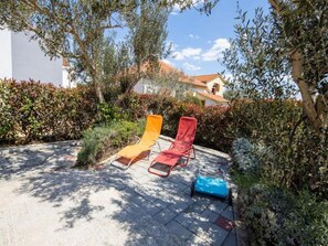 Deluxe Apartment, 2 Bedrooms | Property grounds - Apartment in Pasman Near Adriatic Beaches (Pasman)