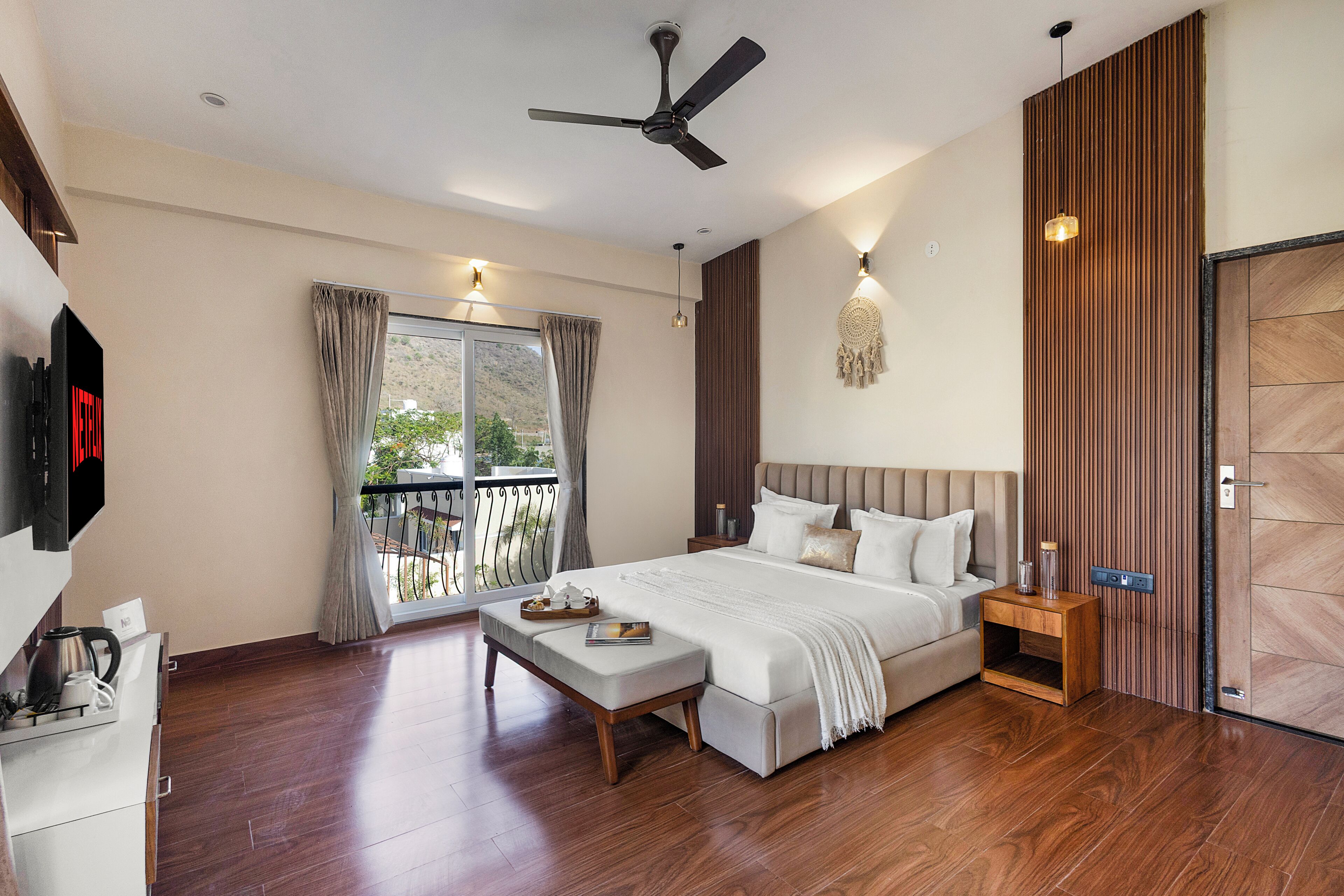 Deluxe Villa | In-room safe, iron/ironing board, free WiFi