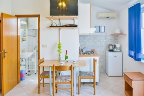 Comfort Apartment, 1 Bedroom | Private kitchen - Apartment in Croatia Near Adriatic Coast (Senj)