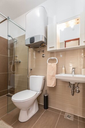 Comfort Apartment, 1 Bedroom | Bathroom - Studio in Valbandon Near Brijuni National Park (Fazana)