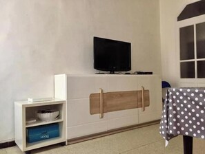 Interior - Apartment downtown La Ciotat - 2 min walk to port & beaches (La Ciotat)