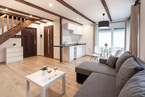 Classic House, 3 Bedrooms | Living room - Brick Cottage Near Baltic Sea and Windmill (gmina Karnice)