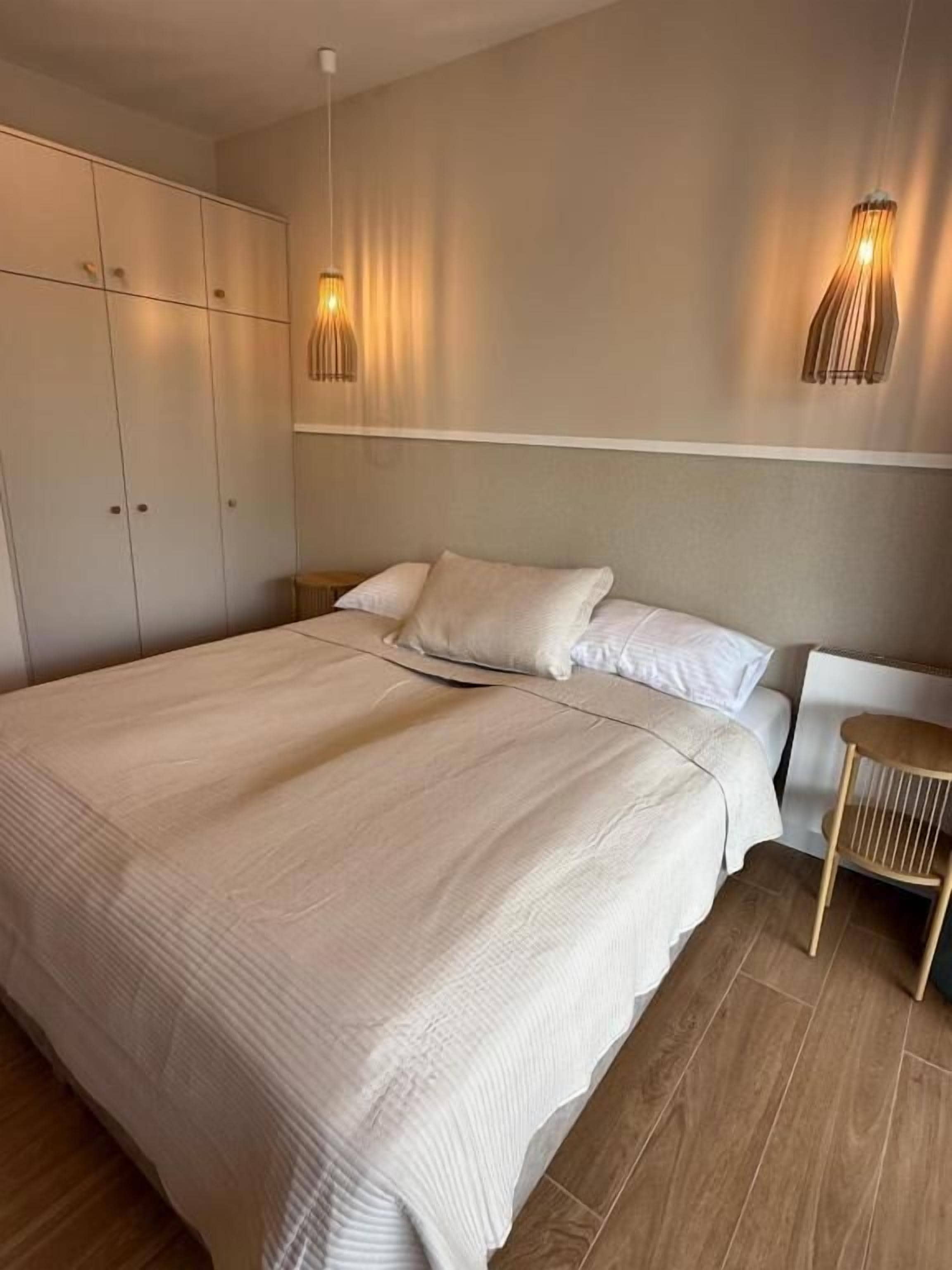 Premium-Apartment, Balkon, Seeblick | Bügeleisen/Bügelbrett, kostenloses WLAN