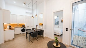 Dining - New, excellently located apartment near Finopoulou Hill in vibrant Athens! (Athina)