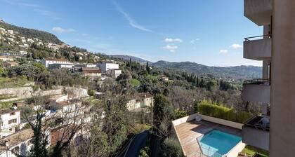 Serene Countryside Residence in Grasse