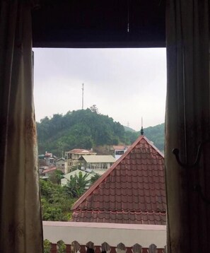 Monolocale Classic, balcone, vista città | Interni