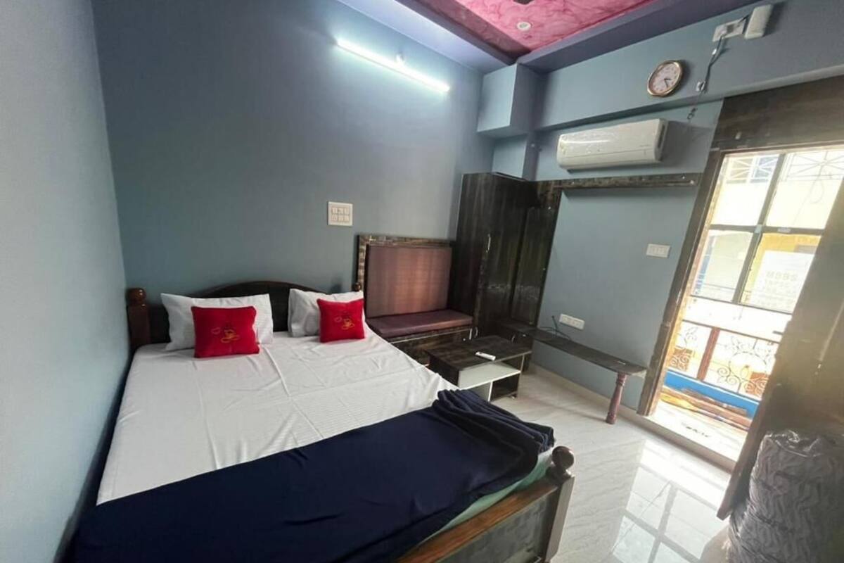 Standard Double Room, Patio, Mountain View