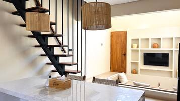 Deluxe Villa, 2 Bedrooms, Pool View | Living area
