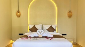 Ropa de cama de alta calidad, minibar y cortinas blackout 