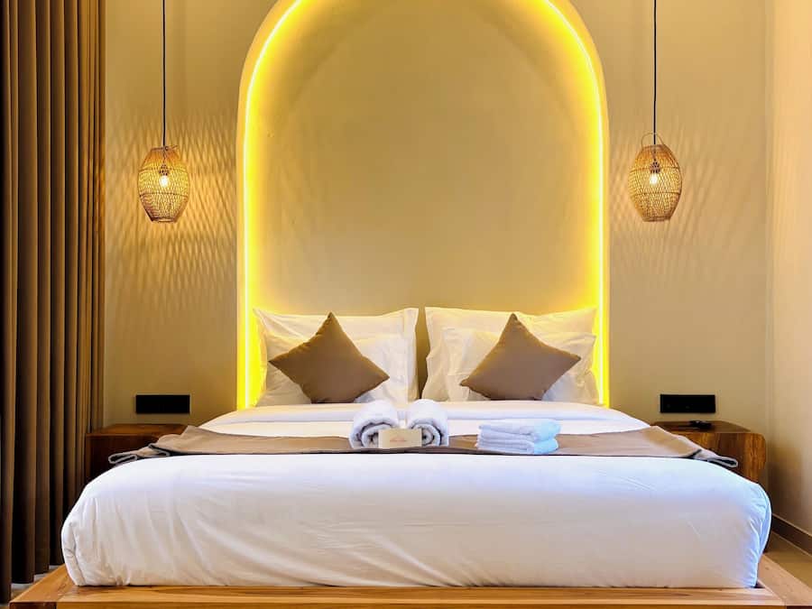 Villa Deluxe, 2 habitaciones, vistas a la piscina | Ropa de cama de alta calidad, minibar, cortinas opacas