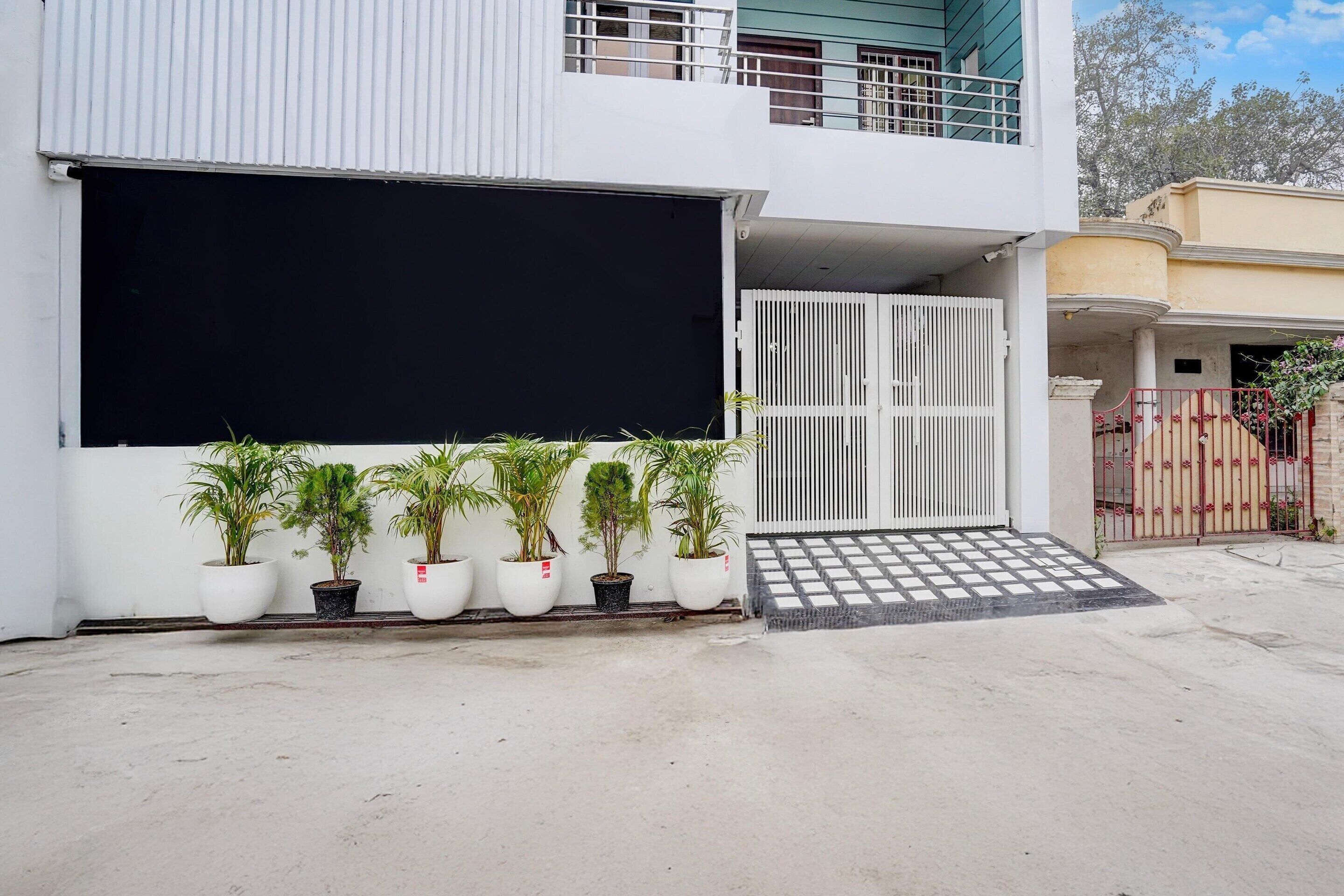 Hus | Reception
