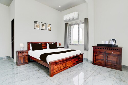 Deluxe Hotel Lara Heritage